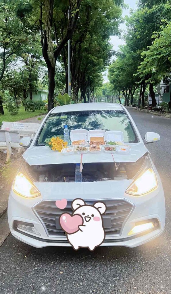 Hyundai Grand i10, белый, 5 мест, топ-версия