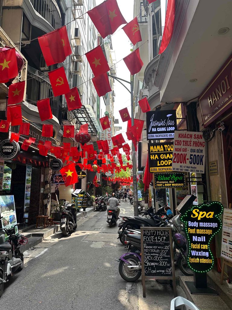 Bán nhà lõi Hoàn Kiếm, kinh doanh tốt, tiềm năng sinh lời cao.