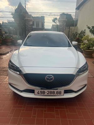 Mazda6 xs: 2023 dk :24 premium 2.0 Trắng 38.000km