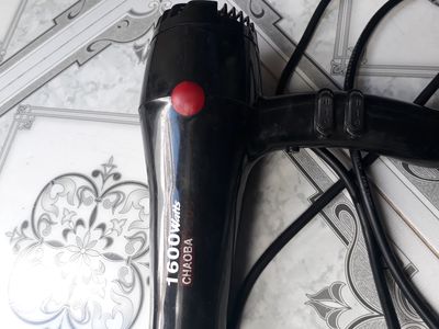 Máy sấy tóc Chaoba 1600w màu đen đang chạy mạnh.. Mua bán Nội thất, đồ gia dụng khác tại Quận 8 Tp Hồ Chí Minh được đăng bởi Mr Robin