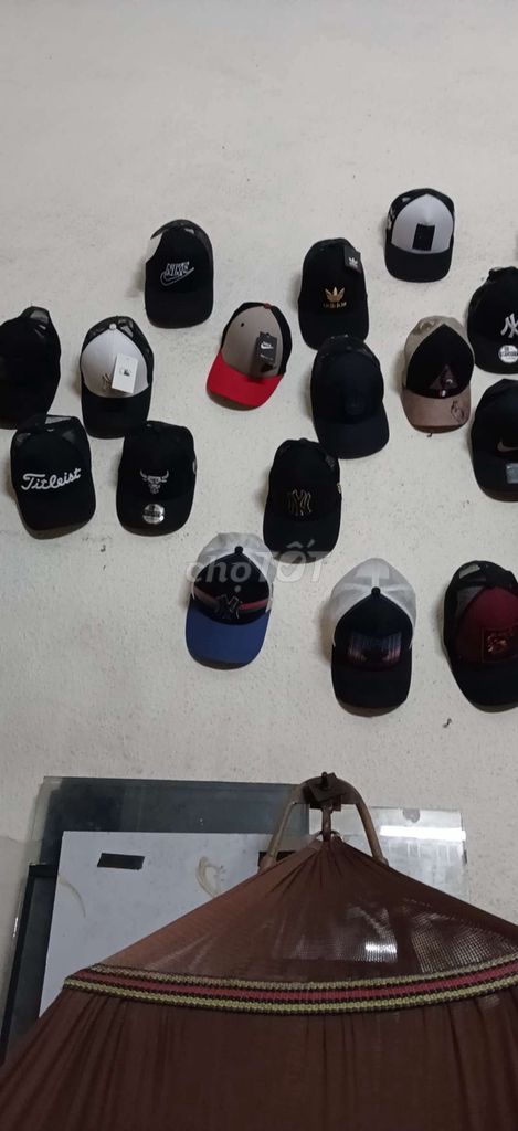 Mũ lưỡi trai Vải Unisex Đa màu. Mua bán Phụ kiện thời trang khác tại Quận 11 Tp Hồ Chí Minh được đăng bởi Giang Nguyễn Trường hình 1