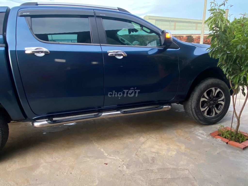 Mazda BT 50 2016 2.2L 4x2 AT - 180 km Xe Zin đẹp. Mua bán Ô tô tại Huyện Thống Nhất Đồng Nai được đăng bởi CHODONGNAI youtube video hình 7