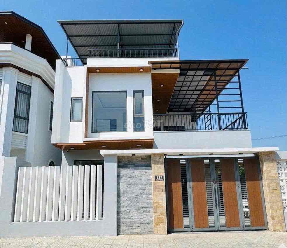 Villa thiết kế sinh thái đường nguyễn đình hoàn, kđt hòa xuân