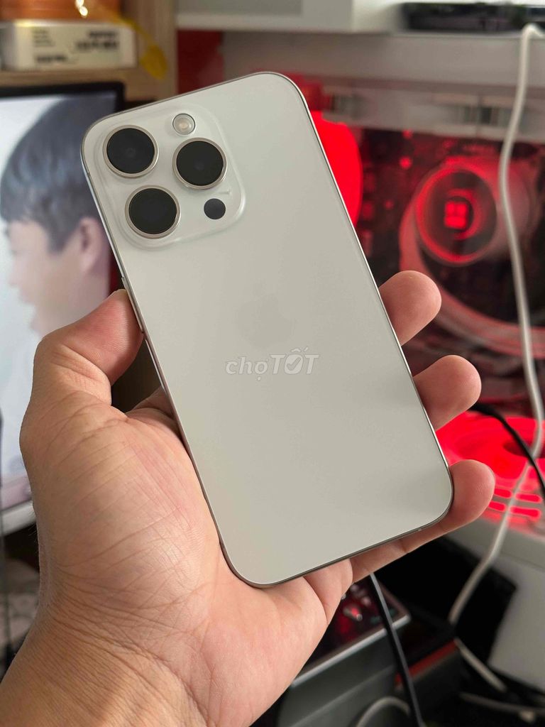 iPhone 15 Pro 512GB Trắng Đã qua sử dụng. Mua bán Điện thoại tại Quận Cái Răng Cần Thơ được đăng bởi Nguyễn Đức Anh hình 1