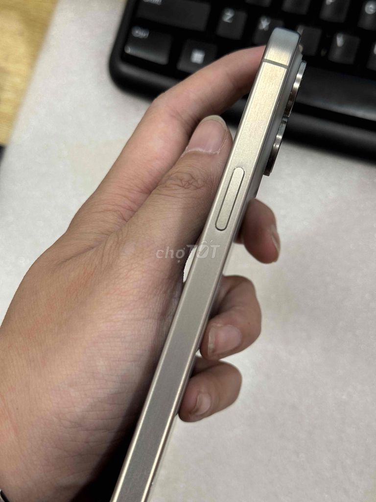 Apple iPhone 15 Pro Max 256GB Natural Đã sử dụng. Mua bán Điện thoại tại Quận 6 Tp Hồ Chí Minh được đăng bởi Dũng hình 1