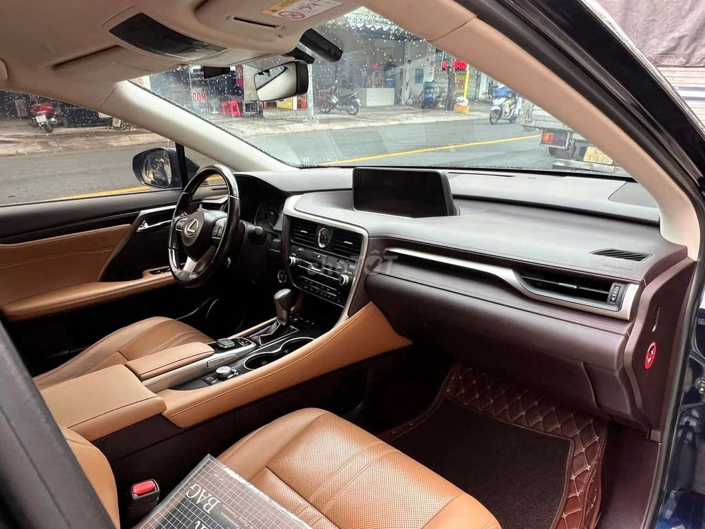 Lexus RX 2018 350 - 4000 km. Mua bán Ô tô tại Quận Long Biên Hà Nội được đăng bởi Đỗ Nhật Tiến  hình 8