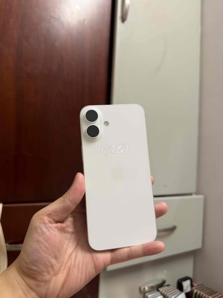 16plus 128gb Trắng VN pin 90 zin all máy có trầy. Mua bán Điện thoại tại Quận 11 Tp Hồ Chí Minh được đăng bởi MT Store hình 1