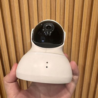 Camera Xiaomi Dome Yi 1080P xoay 360°, bản quốc tế. Mua bán Máy ảnh, Máy quay tại Huyện Gia Lâm Hà Nội được đăng bởi Nguyen Hoang