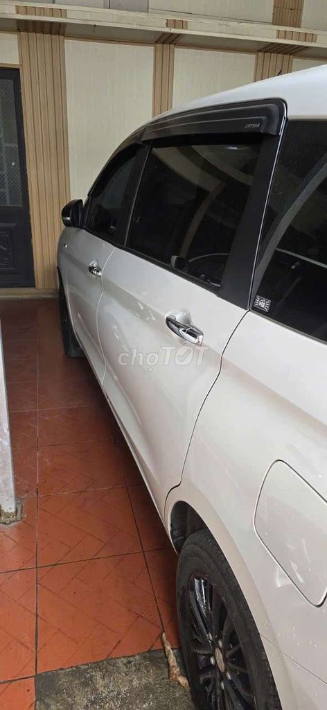 Suzuki Ertiga 7 chỗ Tự động Trắng. Mua bán Ô tô tại Quận Bình Tân Tp Hồ Chí Minh được đăng bởi Thúy Thúy hình 2