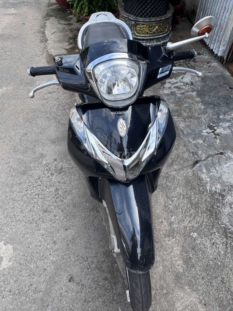 Honda SH Mode Đen. Mua bán Xe máy tại Quận 4 Tp Hồ Chí Minh được đăng bởi HanTai Nguyen hình 3