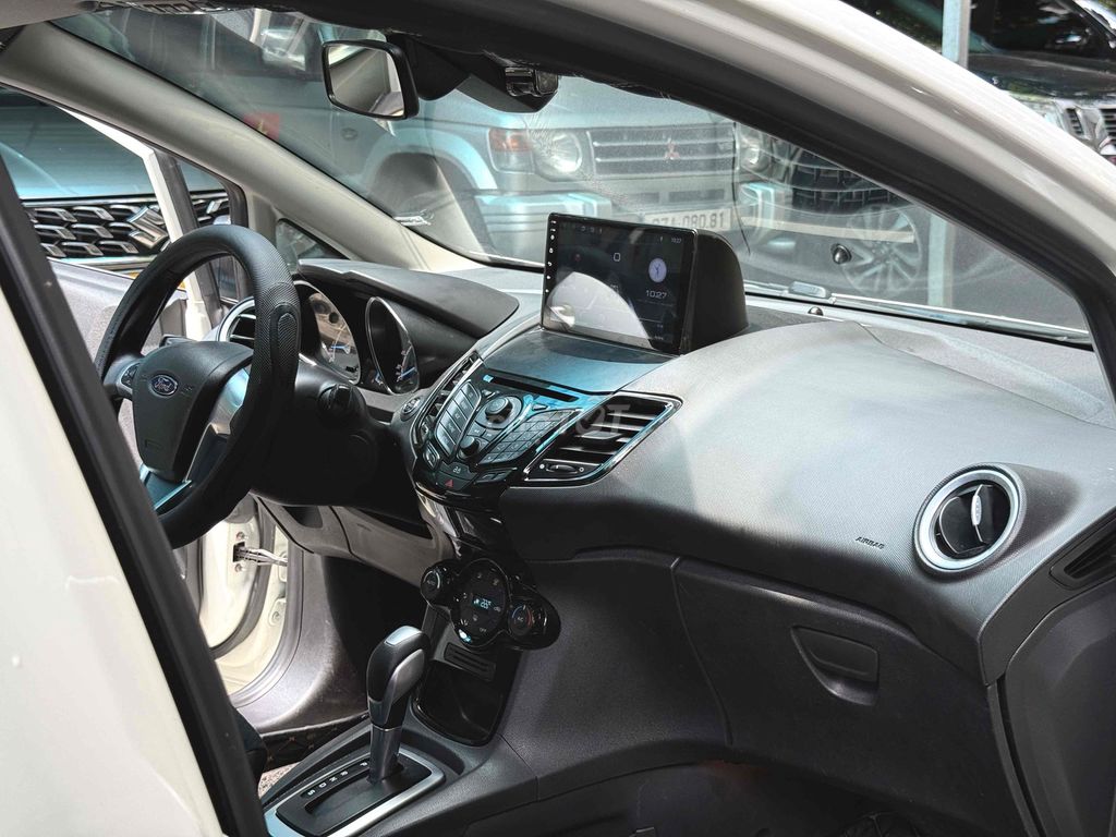 Ford Fiesta 2014 S 1.5 AT - cực đẹp. Mua bán Ô tô tại Quận Tân Phú Tp Hồ Chí Minh được đăng bởi Lê Băng Vinh hình 11