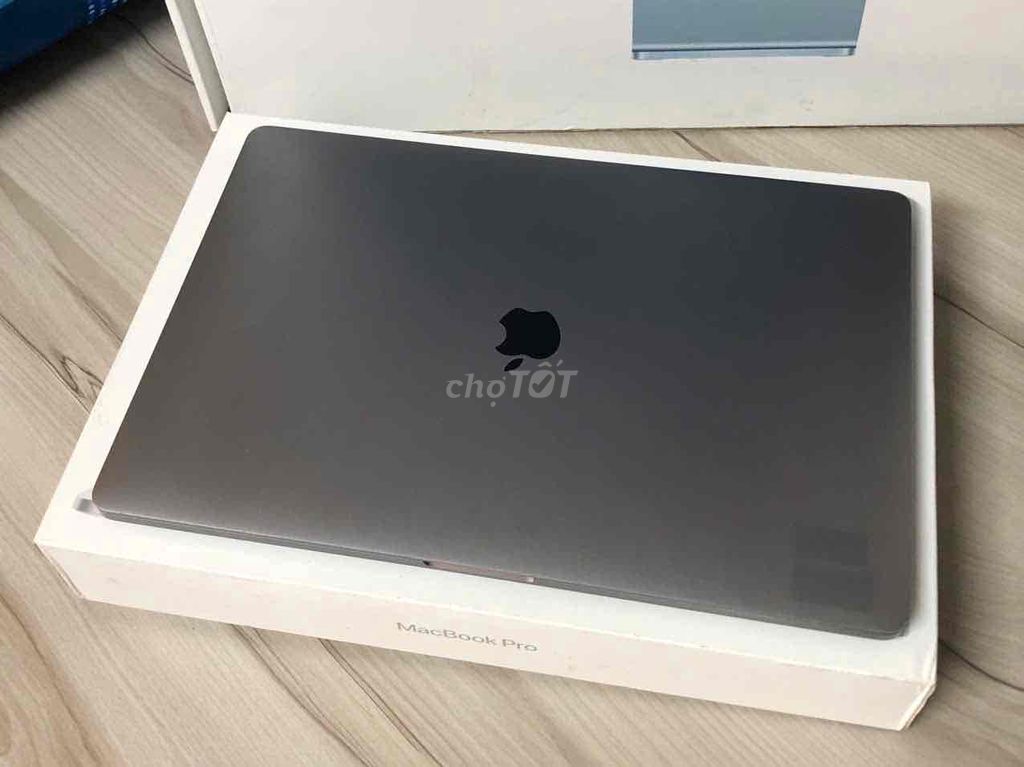 MacBook Pro 2019 - 16 inch, Chip i9,16/ 512 vga 4g