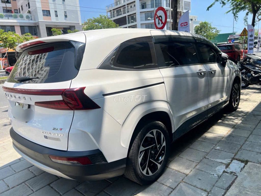 Hyundai Custin 2.0 Turbo 2023 белый