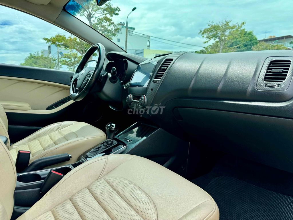 Kia Cerato 2018 1.6 AT Luxury - 81000 km. Mua bán Ô tô tại Quận Cẩm Lệ Đà Nẵng được đăng bởi nguyễn văn khoa hình 15