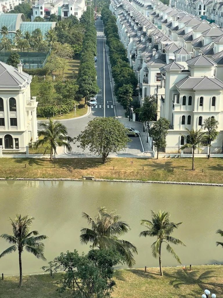 Студия Masteri Waterfront, 35 м2, полностью меблирована, 9 евро/месяц