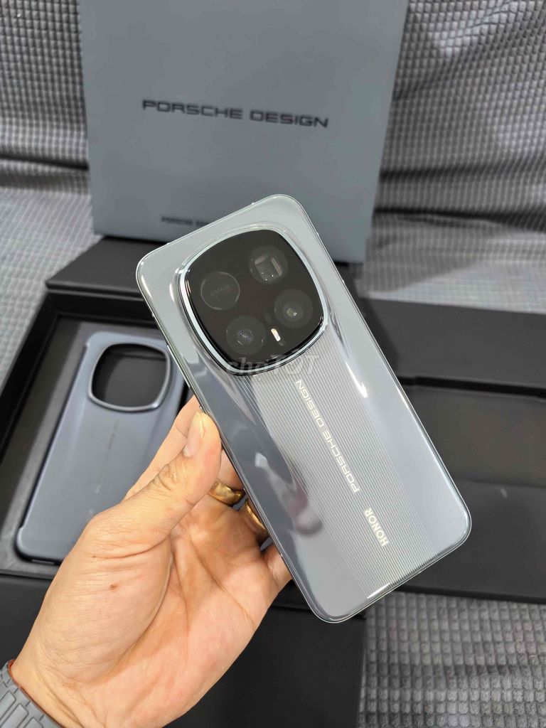 Honor Magic 8 RSR 5G fullbox 16/512GB xám lướt đẹp. Mua bán Điện thoại tại Quận Bình Tân Tp Hồ Chí Minh được đăng bởi Triệu Phúc hình 1