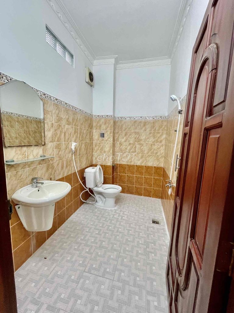 Rất cần tiền bán nhà khu VIP Hoàng Việt. Mua bán nhà ở tại Quận Tân Bình Tp Hồ Chí Minh được đăng bởi Minh hình 4