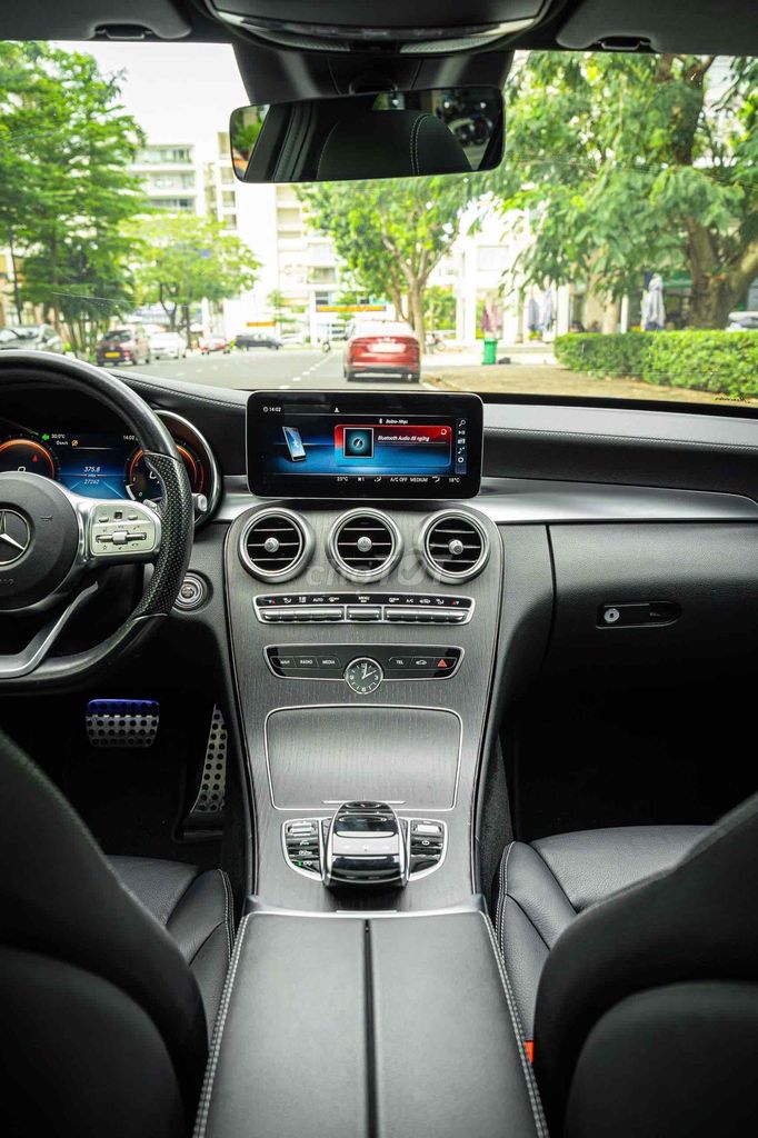 C300_AMG Sx 2021 màu trắng cá nhân 1 chủ siêu lướt. Mua bán Ô tô tại Quận 7 Tp Hồ Chí Minh được đăng bởi Dương Phương hình 8