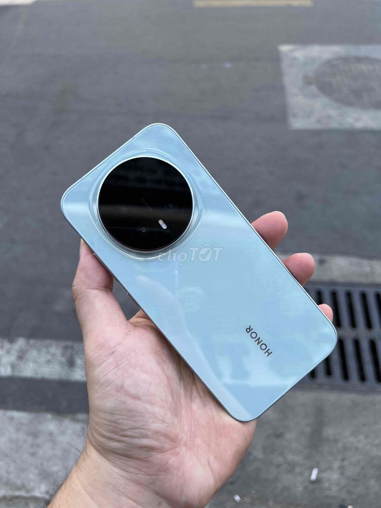 Honor Magic 8 fullbox sạc 45l. Mua bán Điện thoại tại Quận Ninh Kiều Cần Thơ được đăng bởi Nguyễn Toàn hình 1