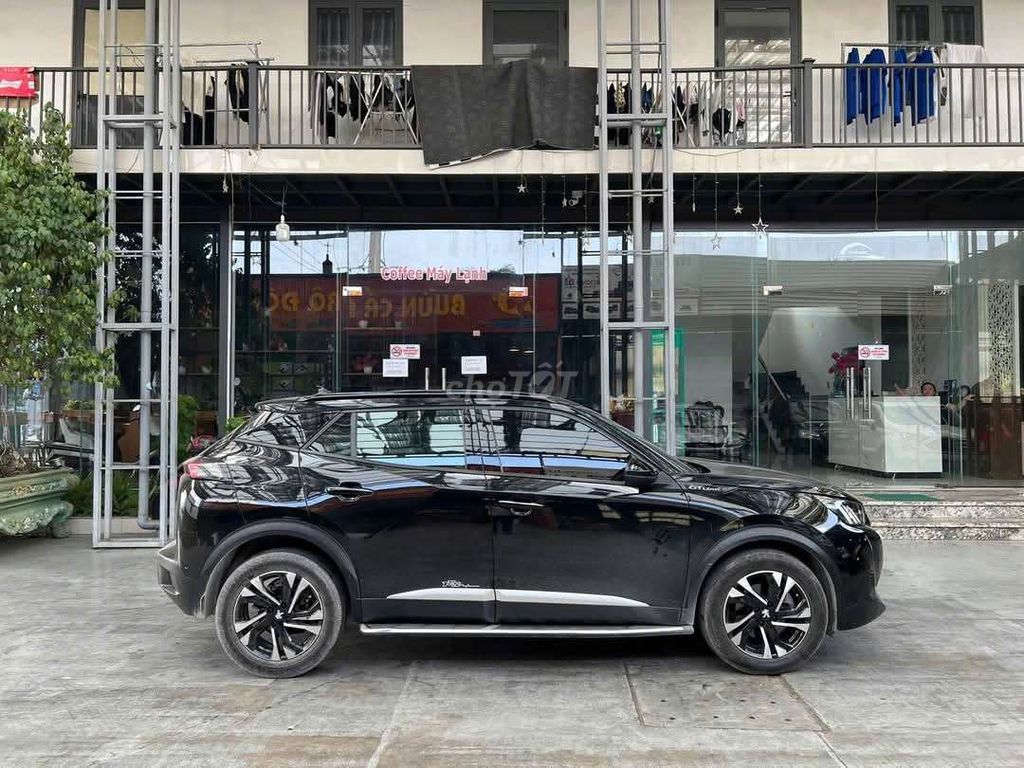 Peugeot 2008 GTline 1.2turbo sx 2022, lướt 4,5V. Mua bán Ô tô tại Thành phố Thủ Đức Tp Hồ Chí Minh được đăng bởi Đức Hưng Siêu thị ô tô Thủ Đức hình 3