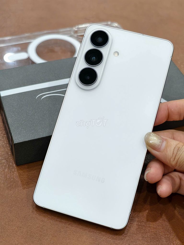 Samsung Galaxy S26 5G 256gb Trắng Fullbox bh T4-27. Mua bán Điện thoại tại Quận Đống Đa Hà Nội được đăng bởi Hn Store hình 1