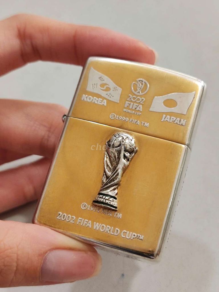 Zippo world cup 2001 mạ bạc like new