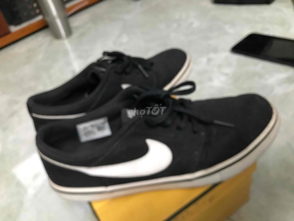 giày sneaker Nike SB portmore solar