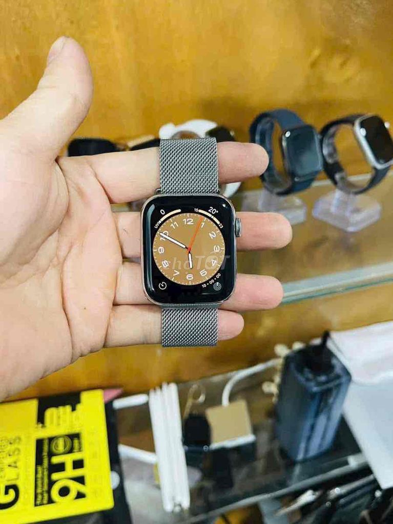 apple watch series4 44 mm  thép trắng rất đẹp