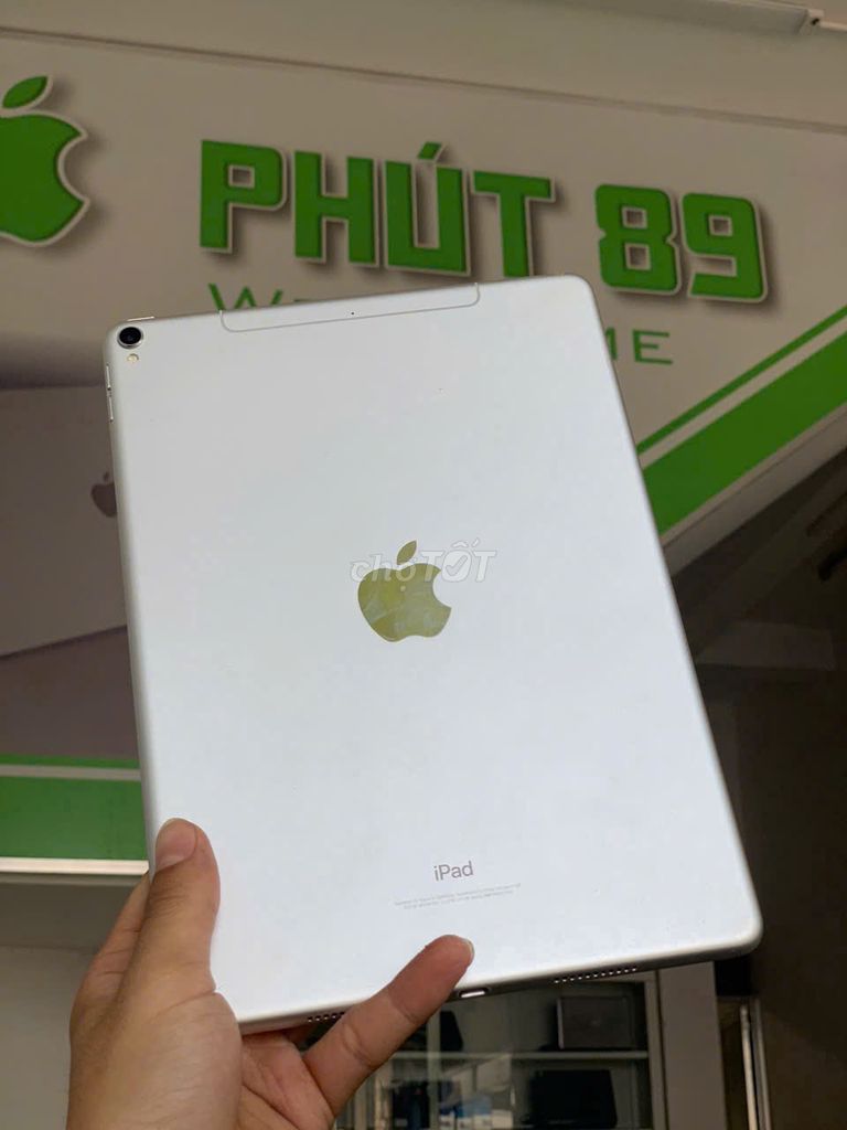 iPad Pro 10.5 64GB 4G , PIN CAO , PHẨY. Mua bán Máy tính bảng tại Thành phố Buôn Ma Thuột Đắk Lắk được đăng bởi Cầm Đồ PHÚT 89  hình 1