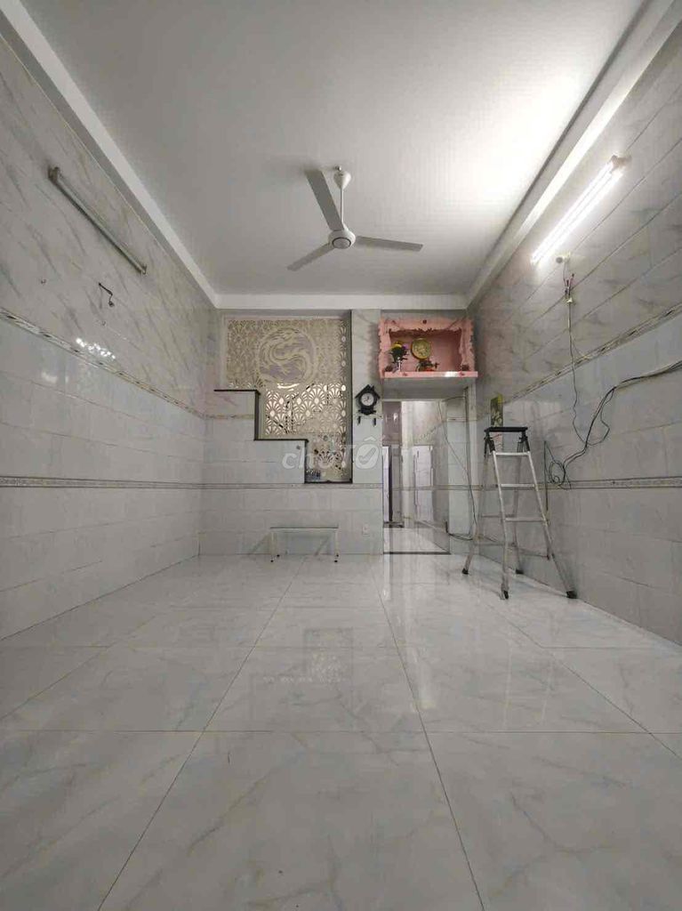 Аренда · 4 комн. · 80 м² · Quận 6, ул. Đường Hậu Giang