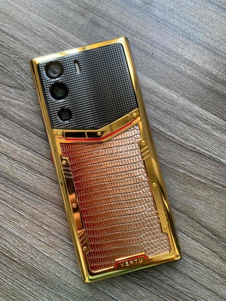 Vertu Meta 1 Clous de Paris 512GB Vàng. Mua bán Điện thoại tại Thị xã Từ Sơn Bắc Ninh được đăng bởi khánh hình 1