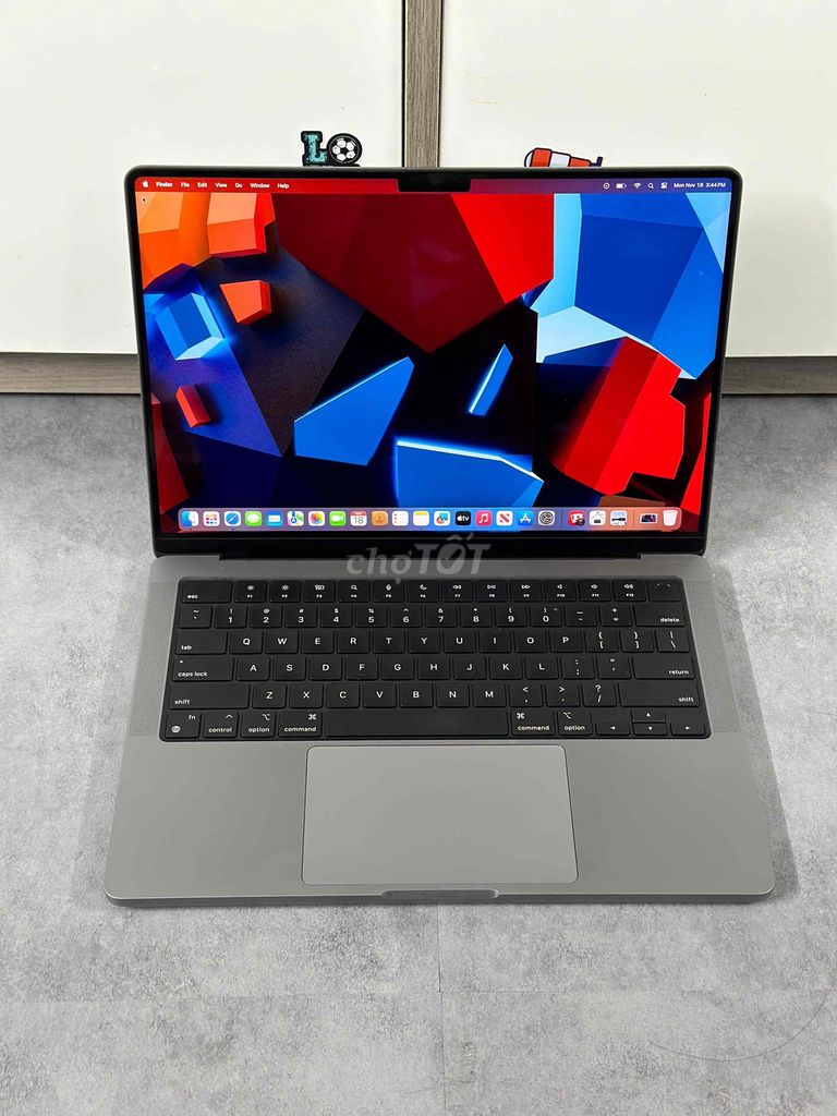 Macbook pro M3 14' gray Ram 16/512GB  Pin 100% 20l