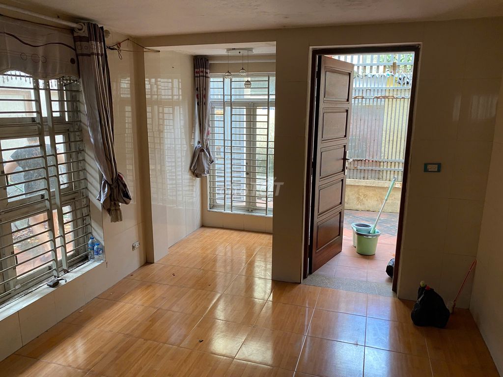 Bán nhà 3 tầng đường to Lý Sơn,Thượng Thanh, L.Biên, DT100 m2 -7.4 tỷ. Mua bán nhà ở tại Quận Long Biên Hà Nội được đăng bởi Quang Hưng hình 3