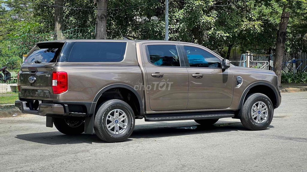Ford Ranger XLS. Mua bán Ô tô tại Quận 1 Tp Hồ Chí Minh được đăng bởi Phu Nguyen hình 4