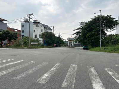Plot of land 100 m² · Đường Trịnh Quang Nghị