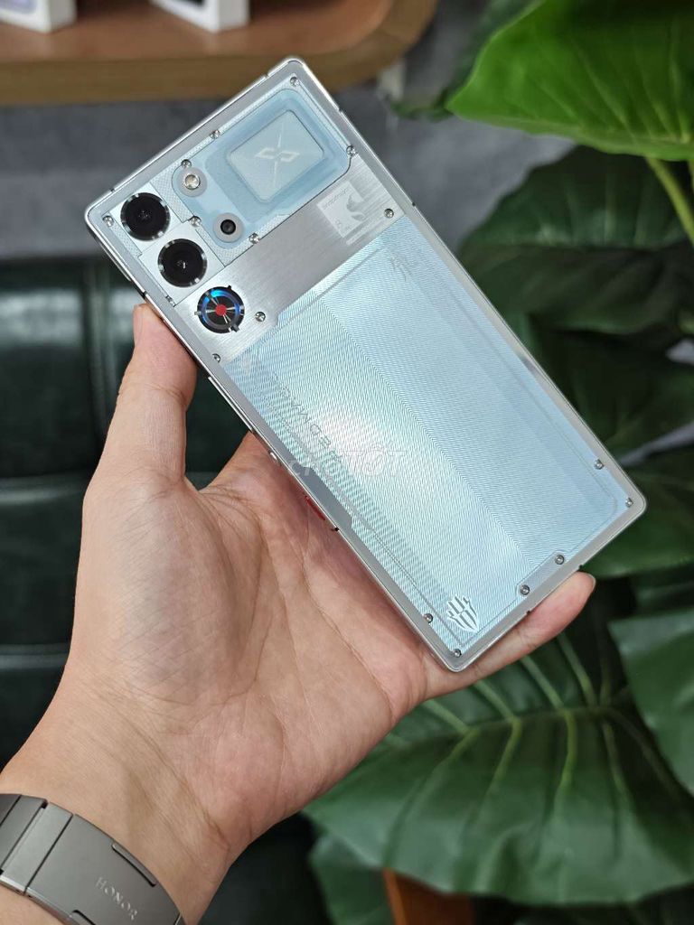 REDMAGIC 10S PRO 16GB/512GB Bạc. Mua bán Điện thoại tại Thành phố Buôn Ma Thuột Đắk Lắk được đăng bởi Định Phone47 hình 1