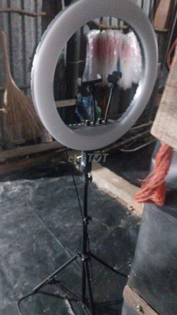 Máy in đơn hàng đã sử dụng kèm đèn livestream. Mua bán Đồ dùng văn phòng tại Huyện Tịnh Biên An Giang được đăng bởi Tieu thi chi hình 1