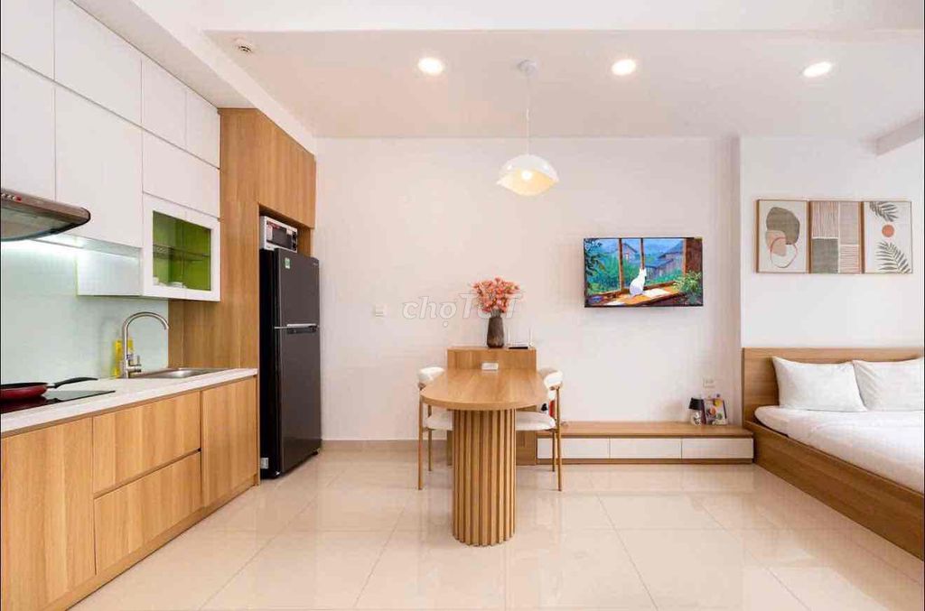 Cho thuê căn hộ Sunrise CityView Q7 Lh :
