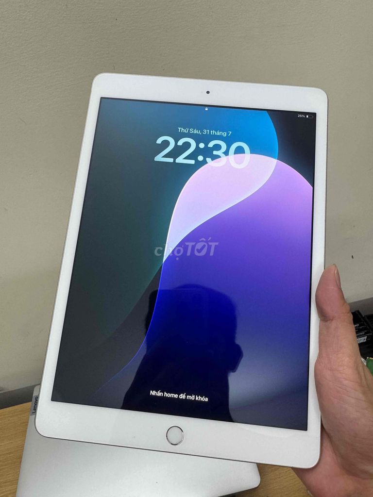 Apple iPad Gen 8 Wifi 32GB Bạc 99%. Mua bán Máy tính bảng tại Quận Gò Vấp Tp Hồ Chí Minh được đăng bởi Lappy Store hình 1