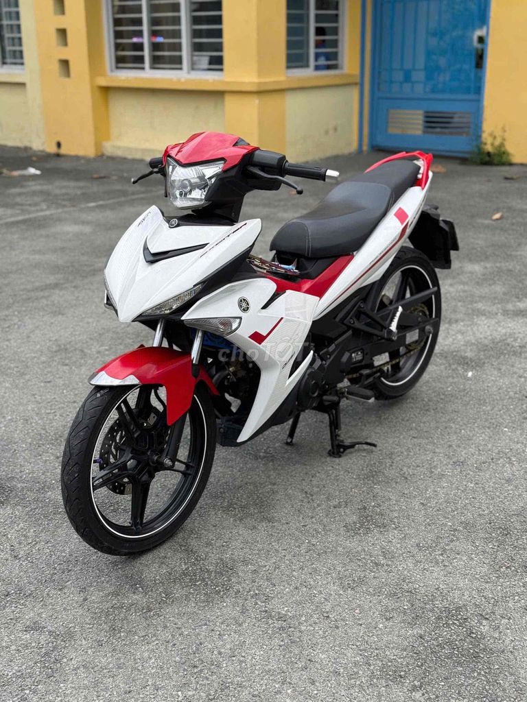 Возбудитель Yamaha 150 2017 белый, красный