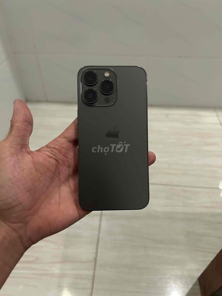 Apple iPhone 13 Pro 256GB Xám. Mua bán Điện thoại tại Thành phố Thủ Đức Tp Hồ Chí Minh được đăng bởi Nguyễn Tài hình 1