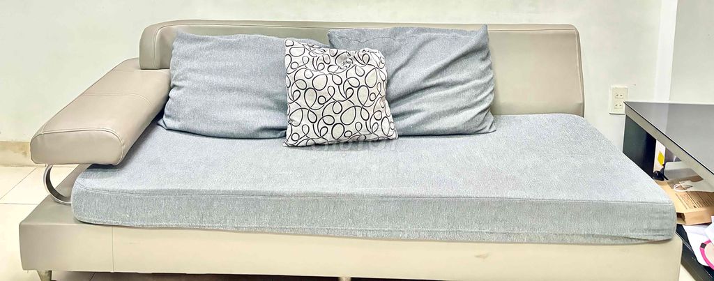 Bộ bàn ghế Sofa mua của CHILAI