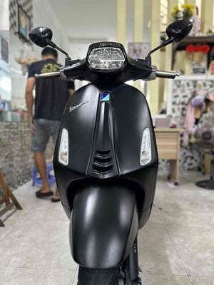 Piaggio Vespa Sprint Notte 2018 đúng 9.000km. Mua bán Xe máy tại Quận 8 Tp Hồ Chí Minh được đăng bởi XE MÁY TRÍ HÀ