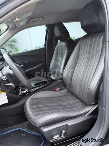 Peugeot 2008 GT Line 2021 75000 км Черный