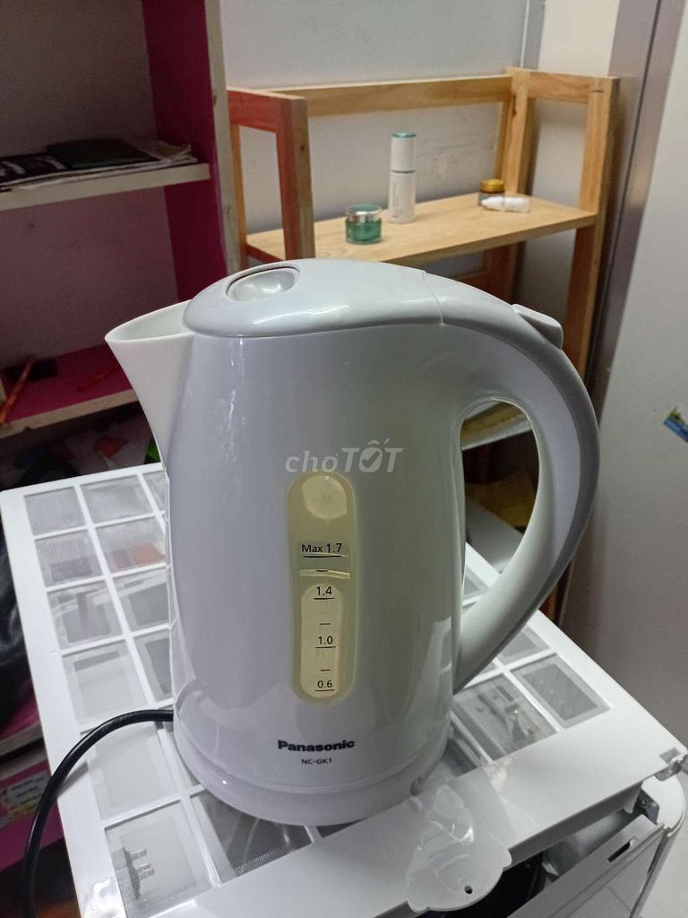 Ấm siêu tốc Panasonic NC-GK1 Trắng. Mua bán Bếp, lò, đồ điện nhà bếp tại Quận Bình Tân Tp Hồ Chí Minh được đăng bởi minh khôi ch hình 1