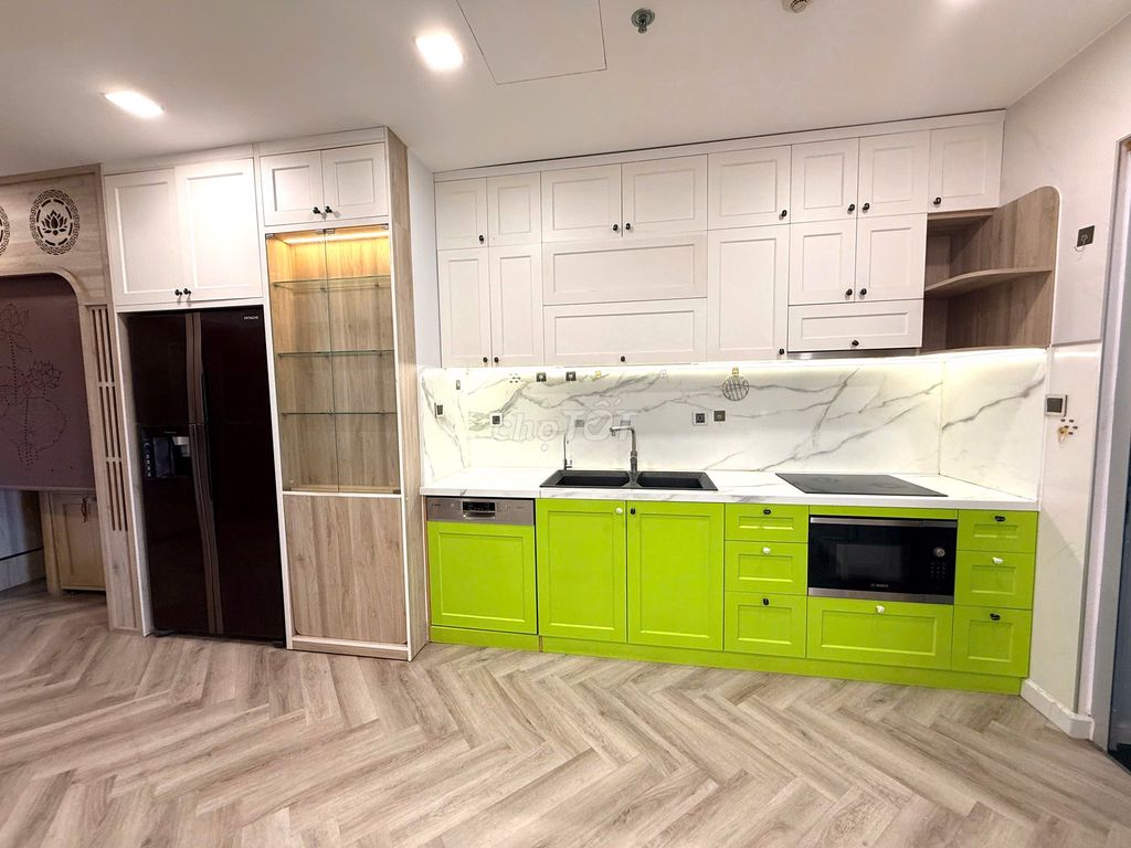 Апартаменты в Vinhomes Central Park, 3 спальни, уютный ремонт, вид на реку
