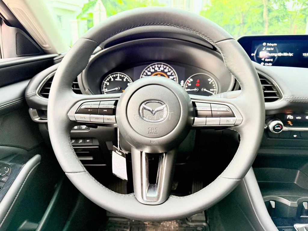 Mazda Mazda3 2024 1.5AT Luxury 11000 km. Mua bán Ô tô tại Quận Cầu Giấy Hà Nội được đăng bởi Vũ Duy Khánh hình 5