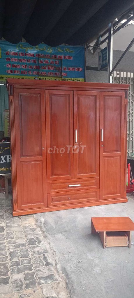 Tủ quần áo gỗ xoan đào màu nâu gỗ. Mua bán Tủ, kệ gia đình tại Quận Cẩm Lệ Đà Nẵng được đăng bởi Ngọc Hân hình 1
