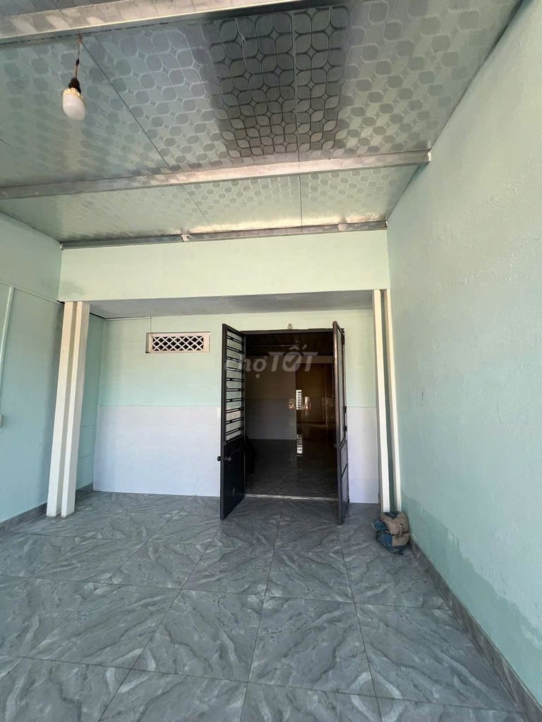 New street-front house with mezzanine on Trường Chinh — photo 6