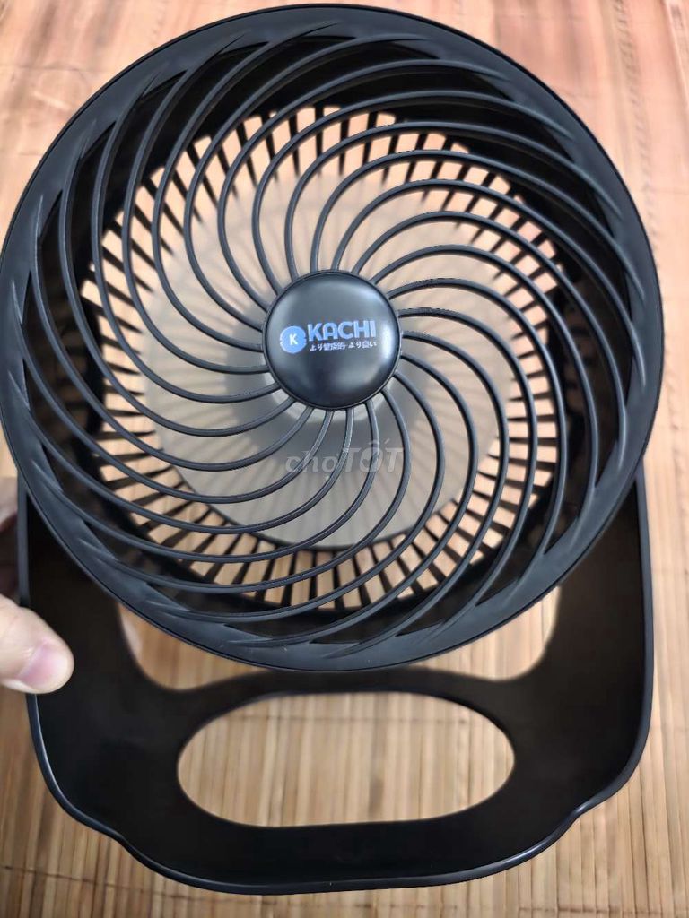 Quạt sạc mini Kachi MK372 Đen. Mua bán Quạt tại Quận 7 Tp Hồ Chí Minh được đăng bởi Mai9x hình 1